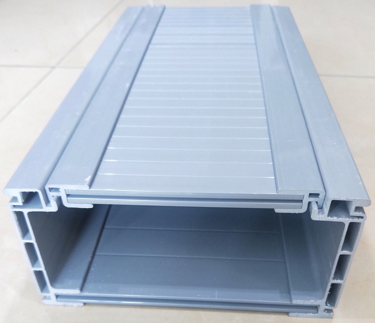 高分子合金電纜橋架 定義、優(yōu)勢(shì)與應(yīng)用前景